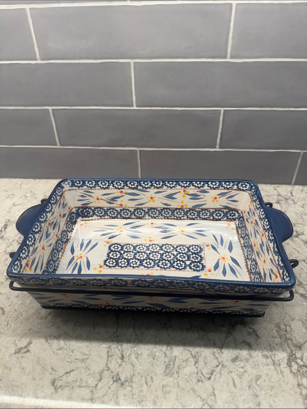 Temp-tations Old World 2.5 QT Baking Dish with Rack -Blue Floral - Picture 2 of 9